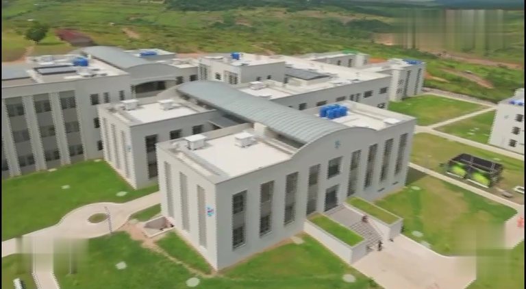 Vue aérienne du campus de l'Université de Kananga