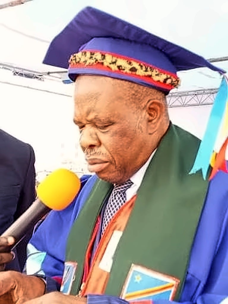 Portrait de P.O TSHISANDA NTABALA-MWENY Emery, Recteur
